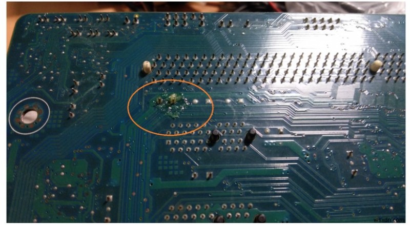 Replacing a Bulging Capacitor on a Desktop Motherboard: A Step-by-Step Guide