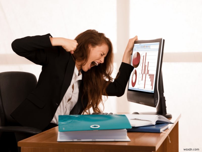 Understanding and Fixing Common Software Glitches on Your Computer