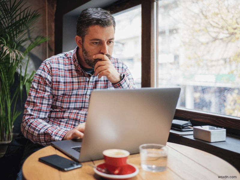 Understanding and Fixing Common Software Glitches on Your Computer