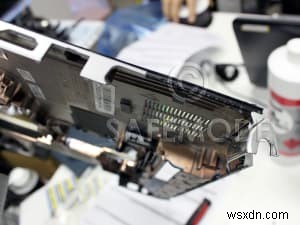 HP Pavilion DV6‑3000 Repair Guide: Replacing the Bottom Case to Resolve Overheating & Lid Issues