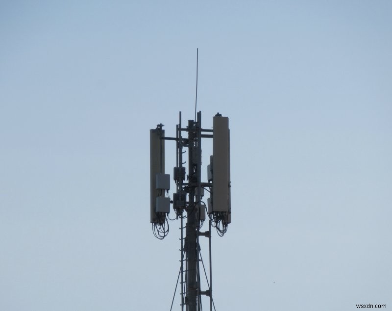 Mobile Internet Unpacked: Performance, Reliability, and User Experience