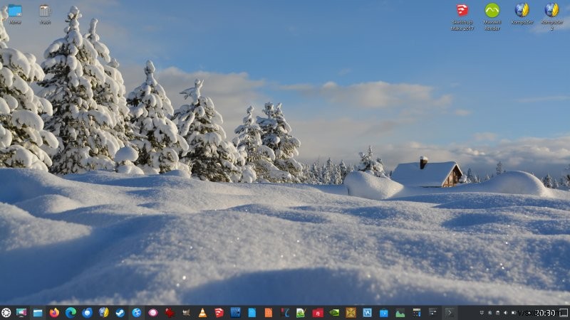 Exploring the Ups and Downs of the Slimbook Titan: A Linux Desktop Journey