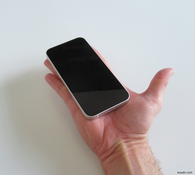 Dedoimedo s Expert Review: iPhone 13 Mini – Performance, Design, and Value Explained