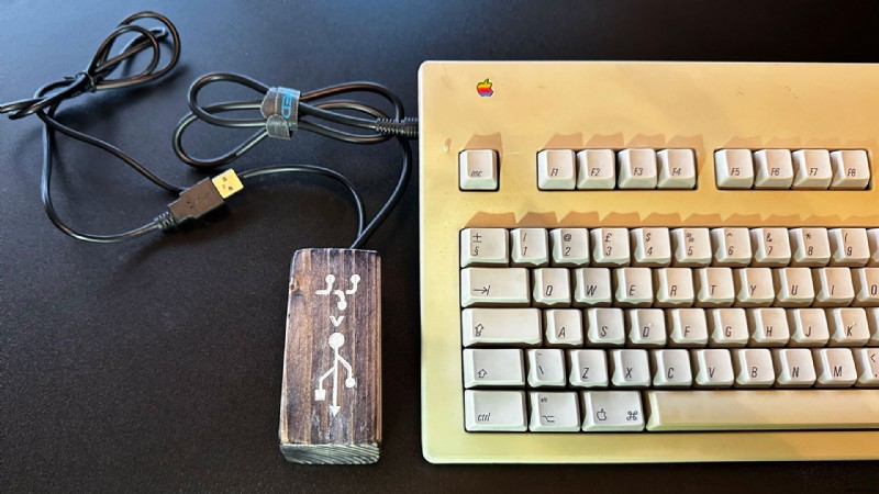 How I Built a Configurable ADB‑to‑USB Adapter to Revive a 1990 Apple Keyboard on Windows