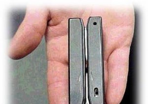 Fraudsters Still Clone Credit Cards: Keep Plastic In Your Pocket