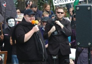 The MegaNet: How an Internet Without IP Addresses Would Work