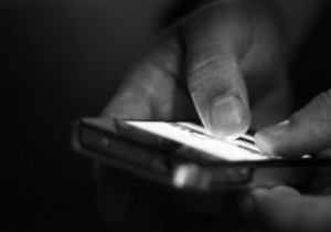 Why Are People in the US Buying Fewer Smartphones?