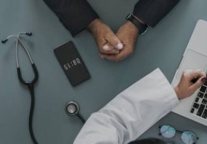 5 Tips to Know When You Assist a Senior in Using a Computer